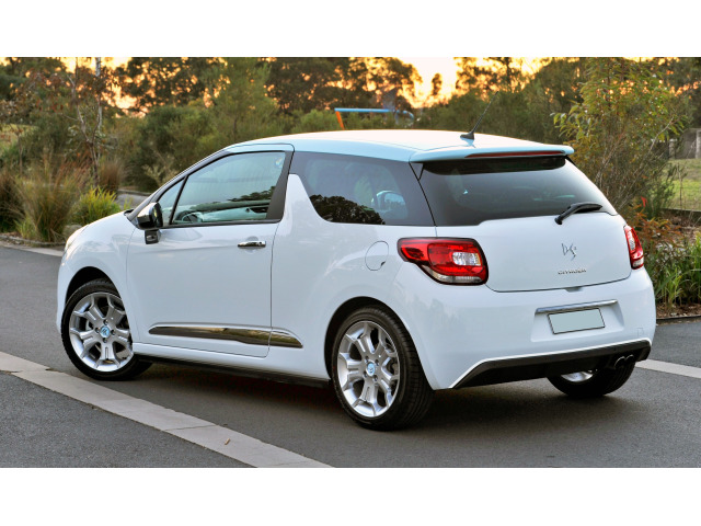 Cornice cromata di contorno dei spoiler Citroën DS 3