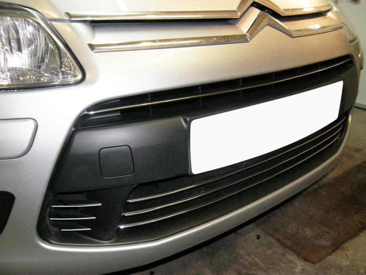 Cornice cromata griglia radiatore Citro&euml;n C4 04-11 Citro&euml;n C4 Berline Citro&euml;n C4 Coup&eacute;