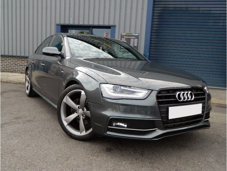 Cornice cromata per fari antinebbia Audi A4 s&eacute;rie 4 15-19