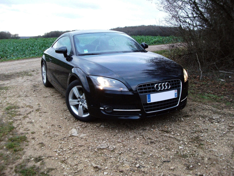 Cornice cromata per fari antinebbia Audi TT S&eacute;rie 2 06-14