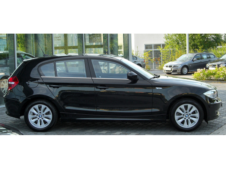 Fascia cromata di contorno inferiore dei vetri laterali BMW S&eacute;rie 1 E87 04-07