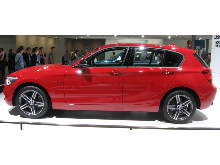 Fascia cromata di contorno inferiore dei vetri laterali BMW S&eacute;rie 1 F20 11-15