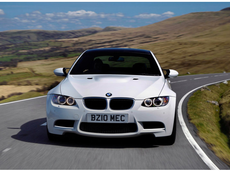 Fascia cromata per aerazione BMW M3 E90 Berline 07-08 BMW M3 E90 Berline LCI 08-11 BMW M3 E92 Coup&eacute; 07-10 BMW M3 E92 Coup&eacute; LCI 09-13 BMW M3 E93 Cabriolet 08-10 BMW M3 E93 Cabriolet LCI 09-13