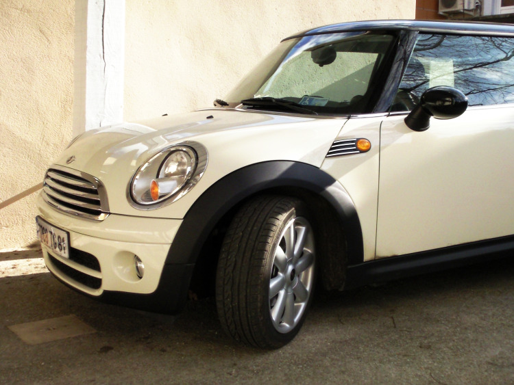 Fascia cromata per aerazione Mini 1 (01-06) Mini 2 (06-10) Mini 2 Cabriolet (07-10) Mini LCI (10-26) Mini LCI Cabriolet (10-26)