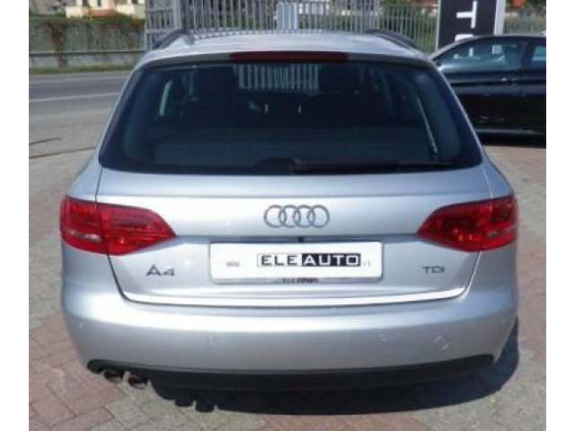 Fascia per bagagliaio cromata Audi A4 série 3 phase 2 avant 1115