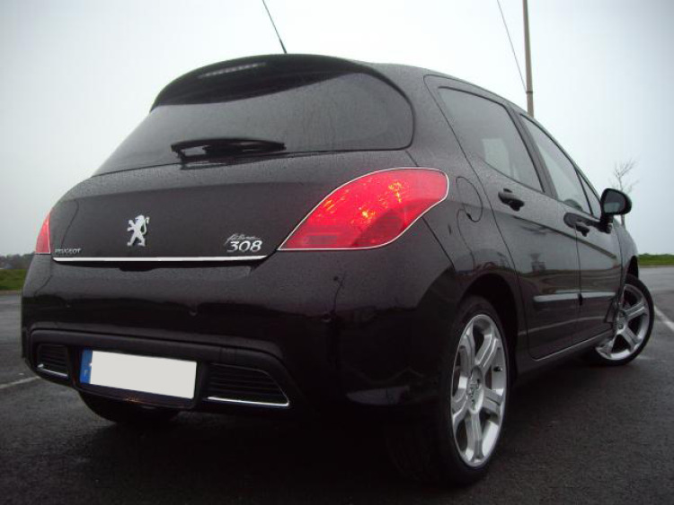 Fascia per bagagliaio cromata Peugeot 308 07-13 & Peugeot 308 CC 09-15