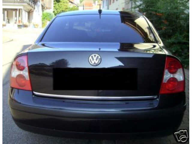 Fascia per bagagliaio cromata VW Fox VW Golf 1 VW Golf 2 VW Golf 3 VW Golf 5 SW VW Golf 6 Plus VW Golf 6 SW VW Golf 7 VW Golf 7 SW VW Golf Sportsvan VW Jetta VW Phaeton VW Sharan VW Touareg